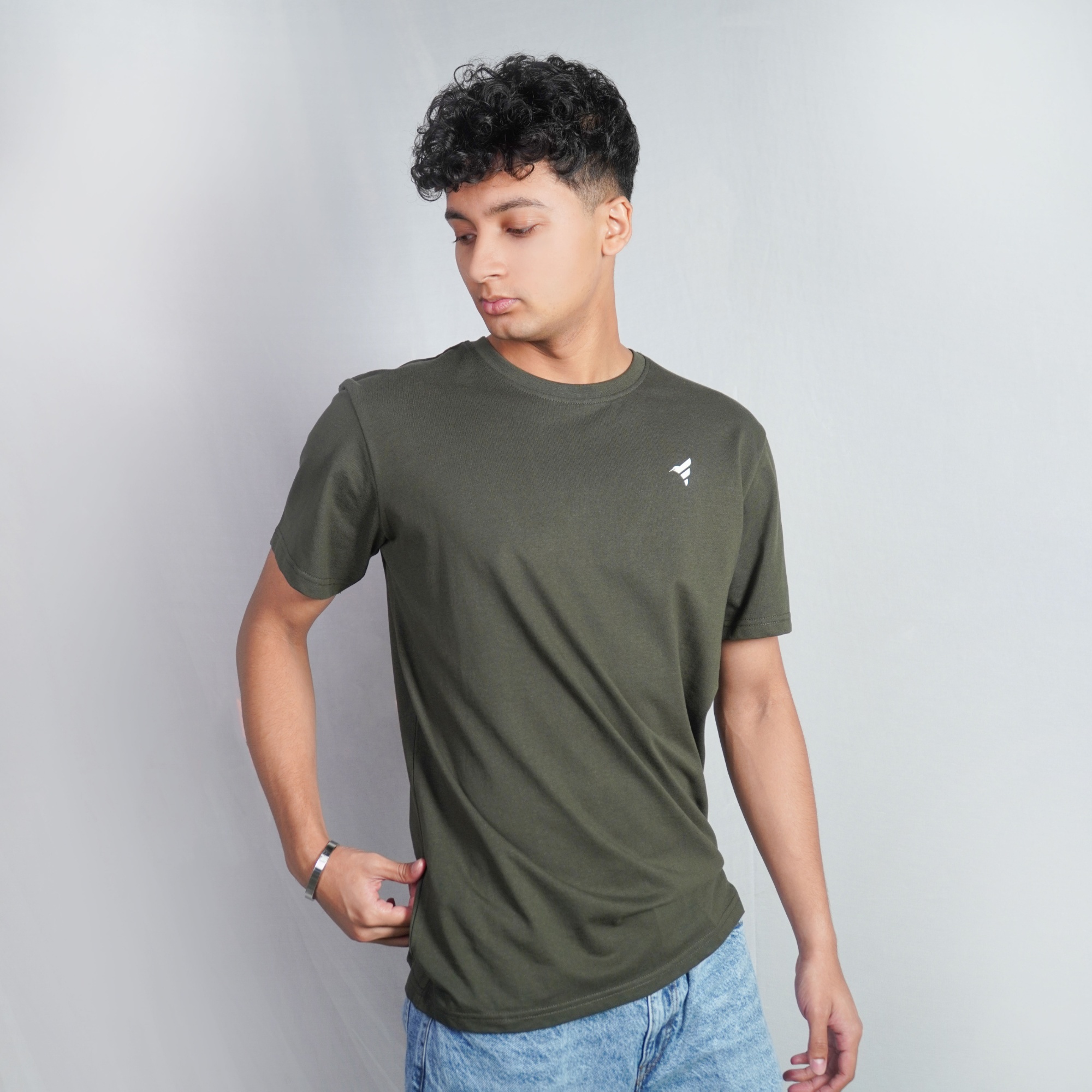 Finesse Crewneck Minimal Solid T-shirts | Finesse